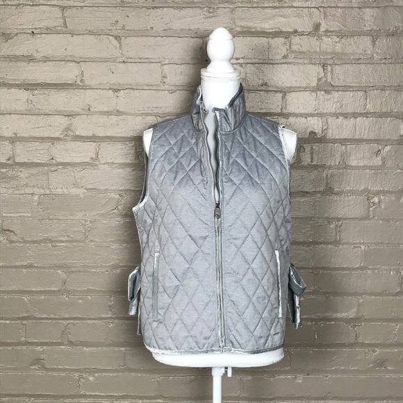 Banana Republic Jackets & Blazers - Heather Gray Banana Republic Quilted Vest Sz M